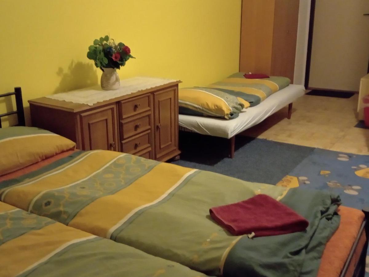 Апартаменты Apartman Полице-над-Метуйи Экстерьер фото
